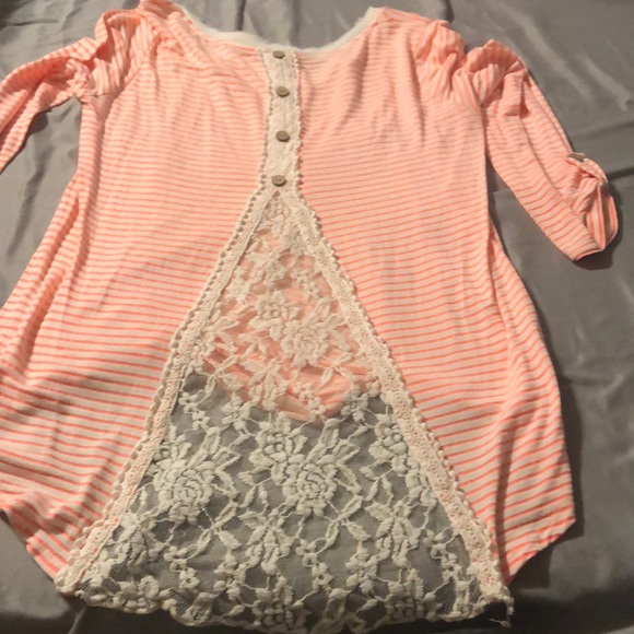 Coral shirt with Lacey back - Picture 2 of 3